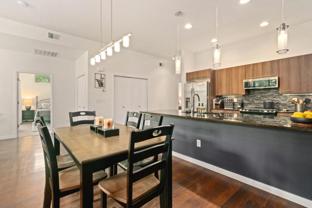 Apartamento The Cozy Corner Retreat, 15 Min Walk To Old Town Fort Collins Exterior foto